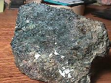 Rockbridgeite and Luecophosphate