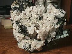 ASctinolite with Albite and Scapolite